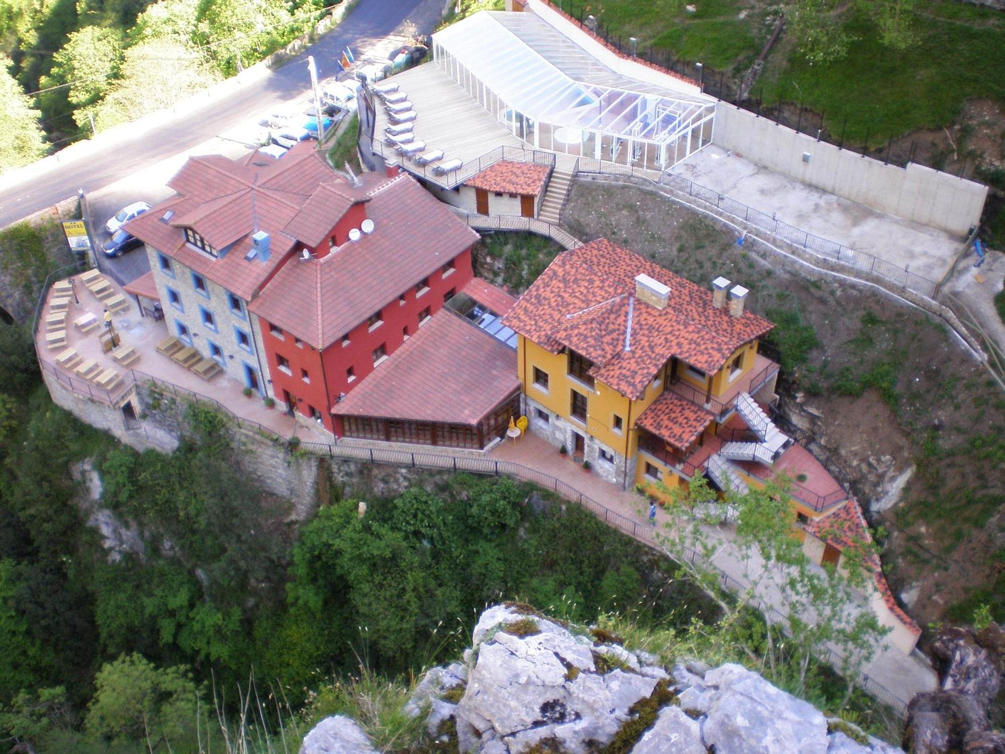 Hotel Puente Vidosa Amieva Bagian luar foto